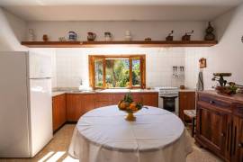 Property with detached house in a top location