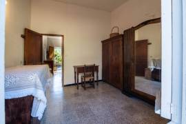 Property with detached house in a top location