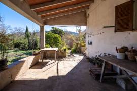 Property with detached house in a top location