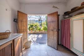 Property with detached house in a top location