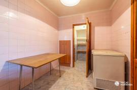 House to renovate with large garden