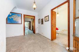 House to renovate with large garden