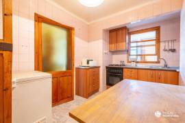 House to renovate with large garden