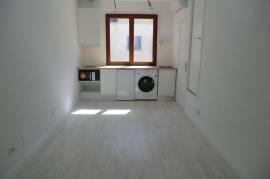 Einraumwohnung mit grosser Terrasse