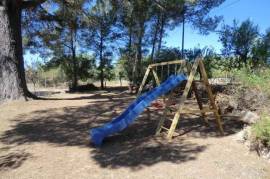 Landhaus mit Pool und Sportplatz