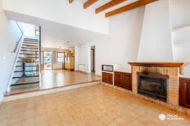 Haus mit Grundstück und Blick