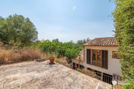 Villa with unobstructed views