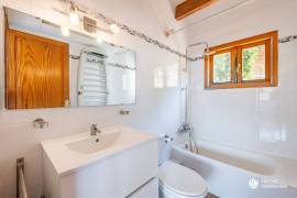 Villa with unobstructed views