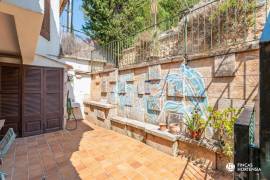 Villa with unobstructed views