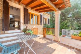 Villa with unobstructed views