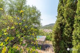 Villa with unobstructed views