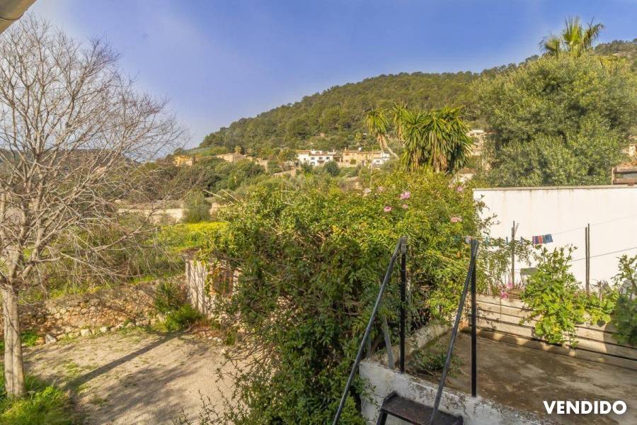 Casa de pueblo espaciosa con muchas posibilidades