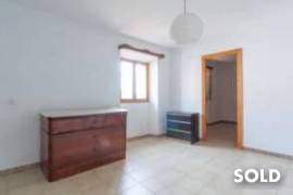 Spacious village house with many possibilities
