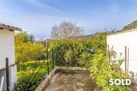 Spacious village house with many possibilities