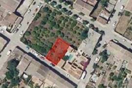 Urban plot in the centre of Llubí