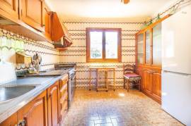 House with garden to renovate and extend