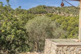Country house in the mountains of Mancor de la Vall