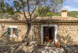 Country house in the mountains of Mancor de la Vall