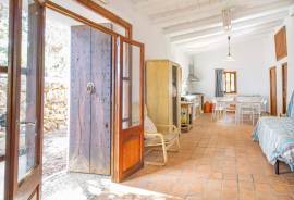 Country house in the mountains of Mancor de la Vall