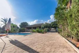 Haus mit Pool am Stadtrand von Lloseta