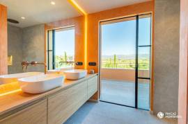 Newly built country home with panoramic views
