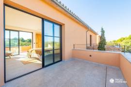 Newly built country home with panoramic views