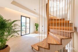 Newly built country home with panoramic views
