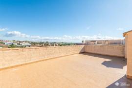 Attic apartment with large roof terrace