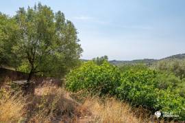 Land with unobstructed views over the village and the countryside
